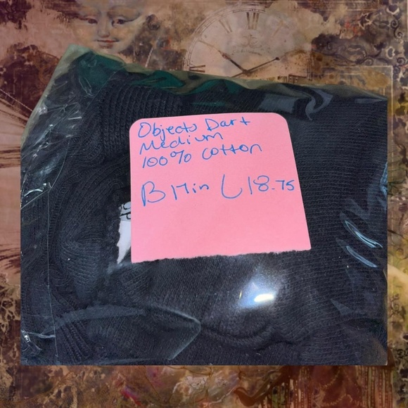 90s black ribbed neck crop top! - Picture 5 of 5